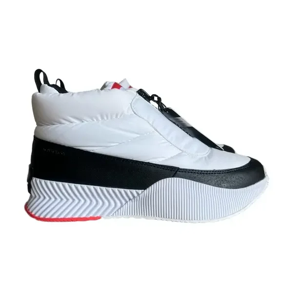 Sorel Out N About III Puffy Women's White Zip Boot Size 9.5 SKU#24187 - Picture 2 of 9